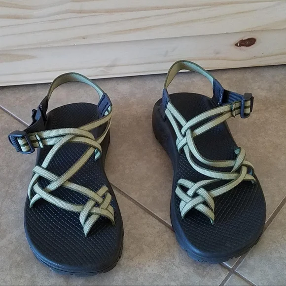 Vibram Shoes Vibram Green Strappy Hiking Sandals Size 8 Poshmark